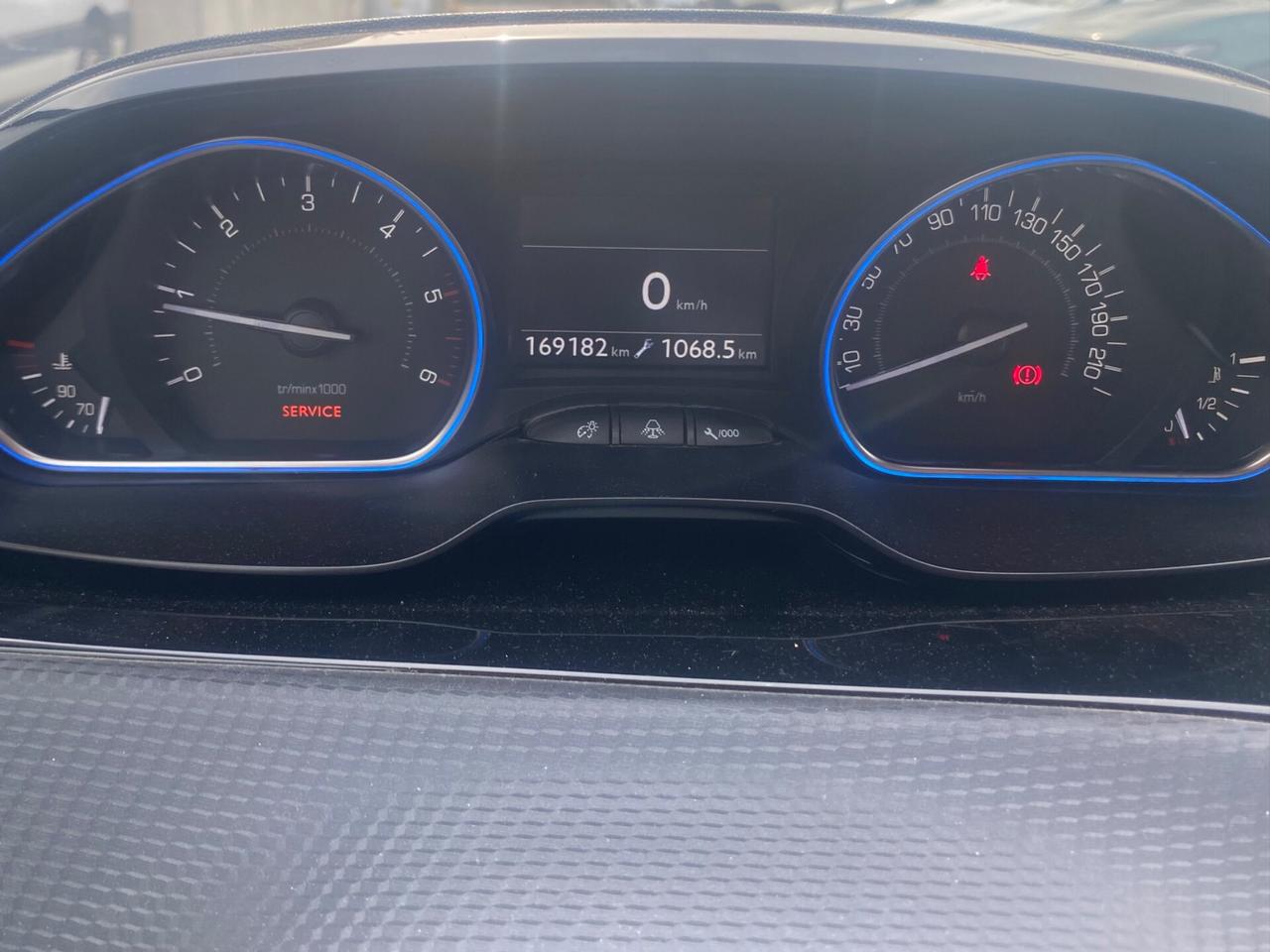 Peugeot 2008 BlueHDi 100 GT Line
