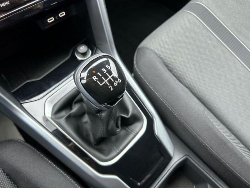 Volkswagen T-Roc 1.5 TSI ACT Life 17" Led Plus App Connect Cockpit ACC