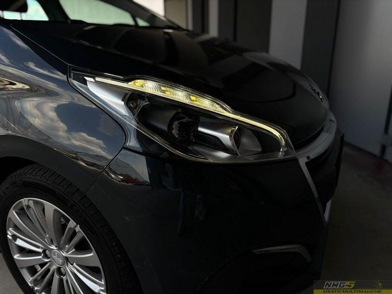 Peugeot 208 PureTech 82 5p. GPL Allure