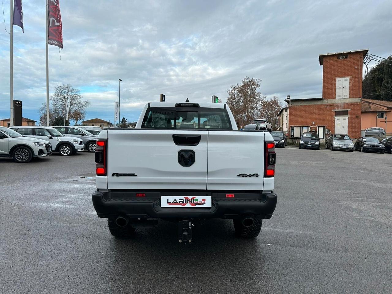 Dodge RAM DODGE RAM REBEL PACK GT