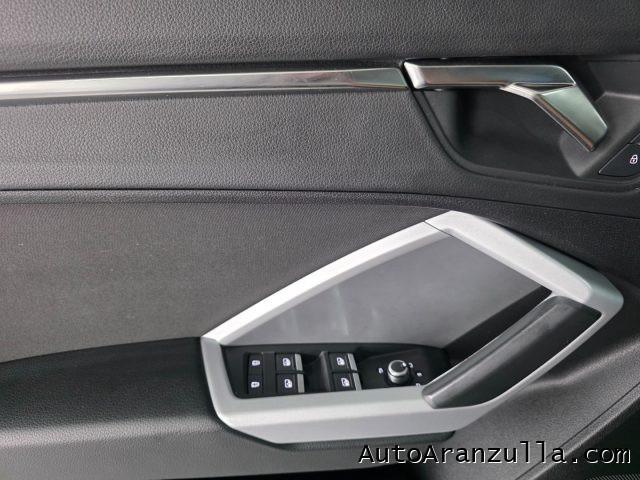 AUDI Q3 35 2.0 TDI 150CV Business Navi - Fari Full Led