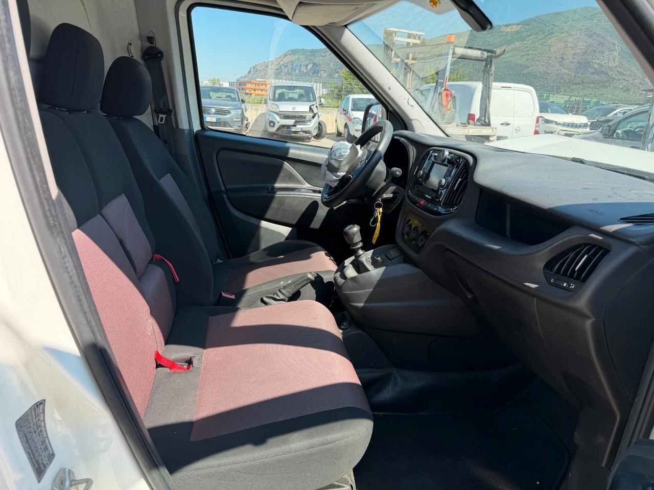 FIAT DOBLO 2020 1.6 DIESEL 120 CV *MARCIANTE