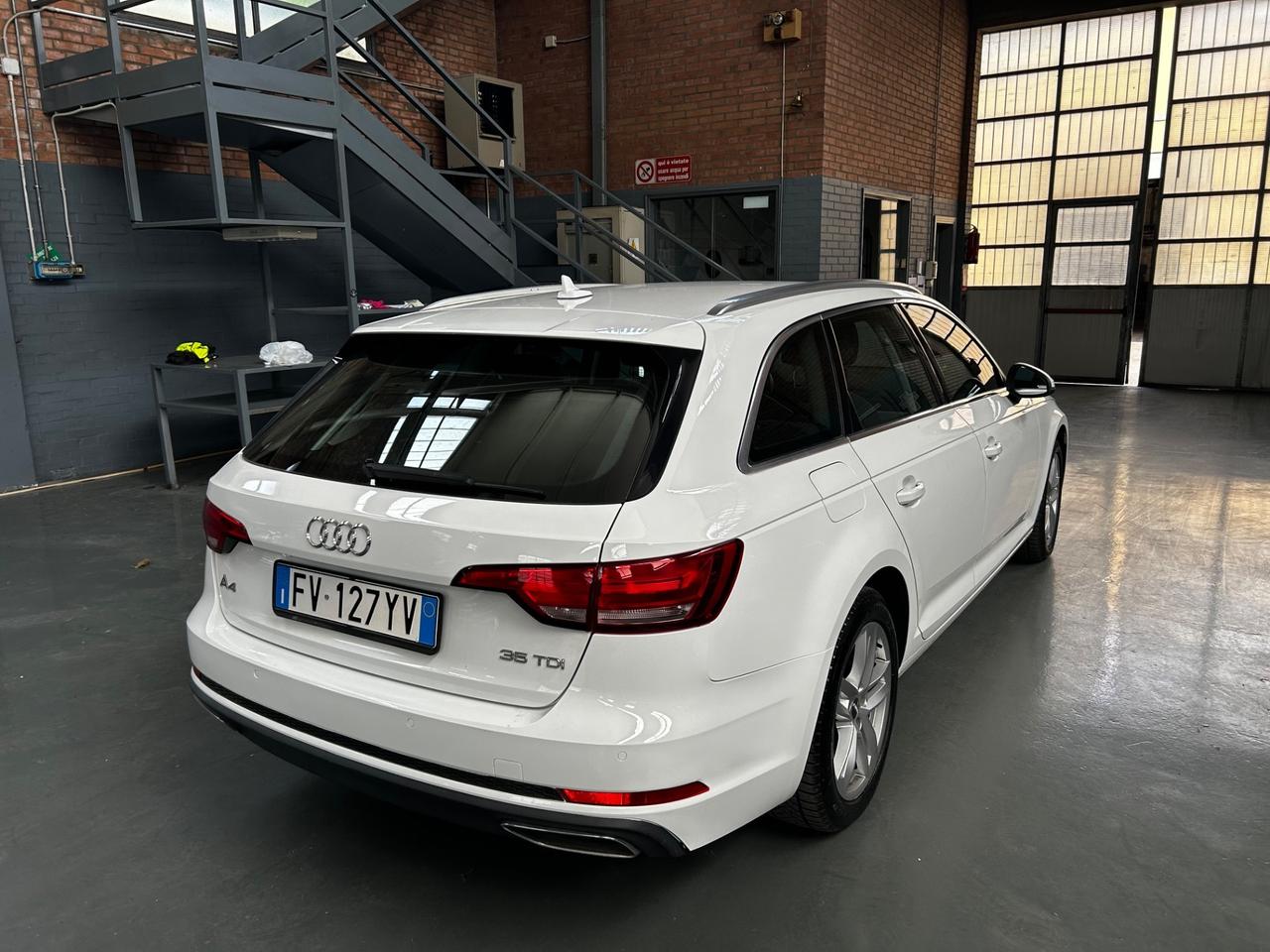 Audi A4 Avant 2.0 TDI 150 CV S tronic Business