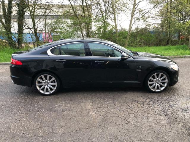 JAGUAR XF 3.0 D V6 240CV LUXURY CAMBIO AUTOMATICO