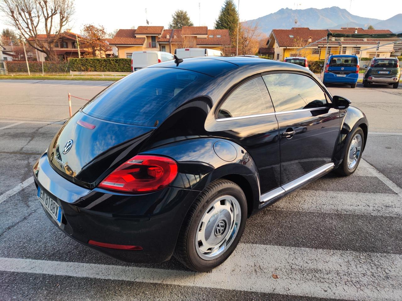 Volkswagen Maggiolino 1.6 TDI 105cv Design