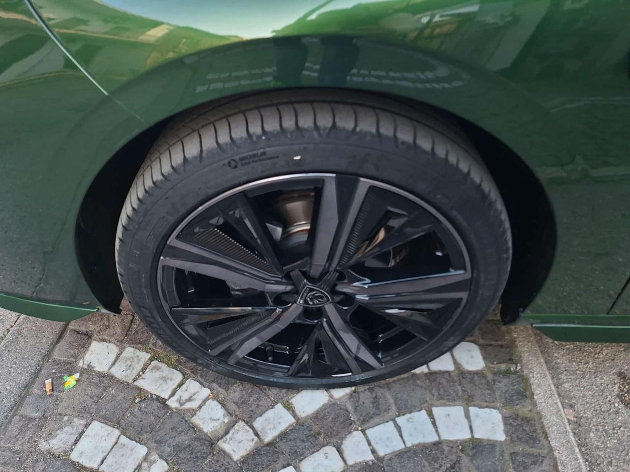 Peugeot 308 PureTech Turbo 130 S&S EAT8 GT