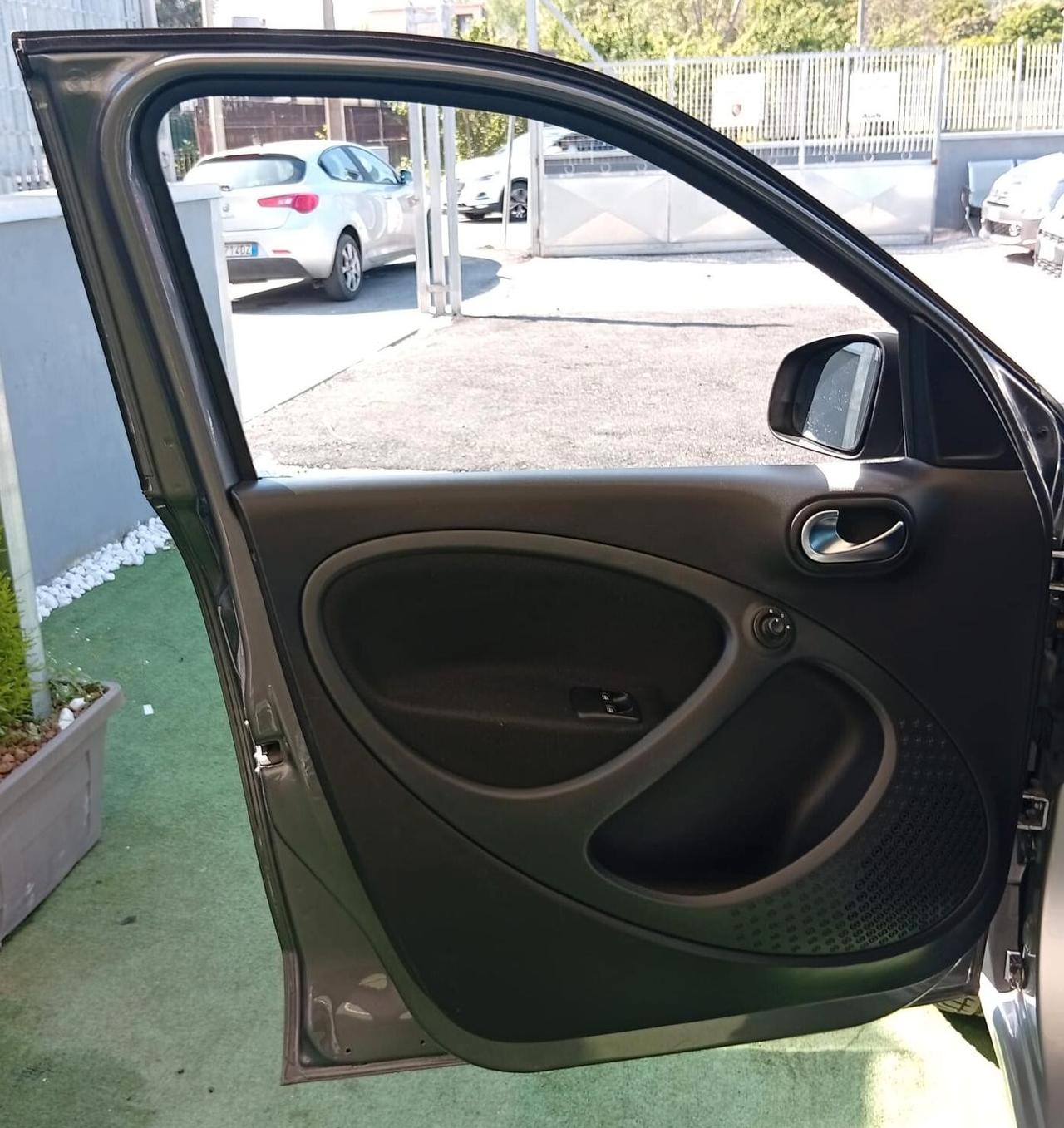 Smart ForFour 90 0.9 Turbo Brabus Style