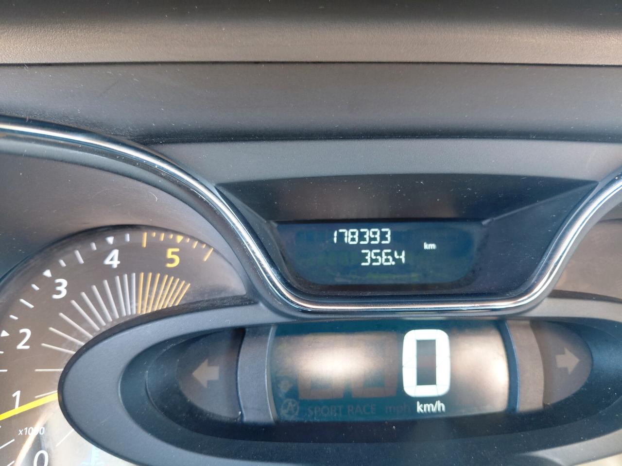 Renault Captur 1.5 dCi 8V 90 CV EDC Start&Stop Energy R-Link