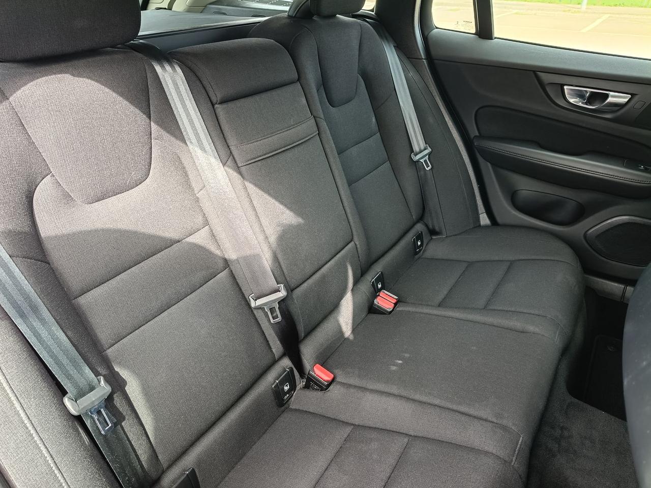 Volvo V60 momentum business pro 2.0 b4 mhev #12002