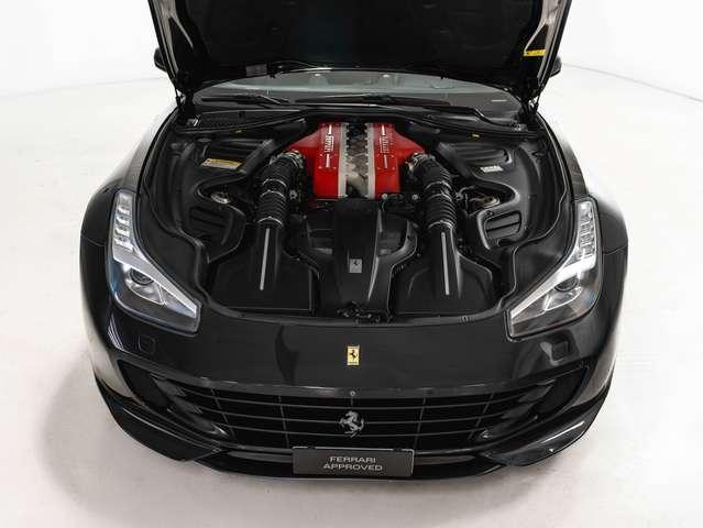 Ferrari GTC4 Lusso V12