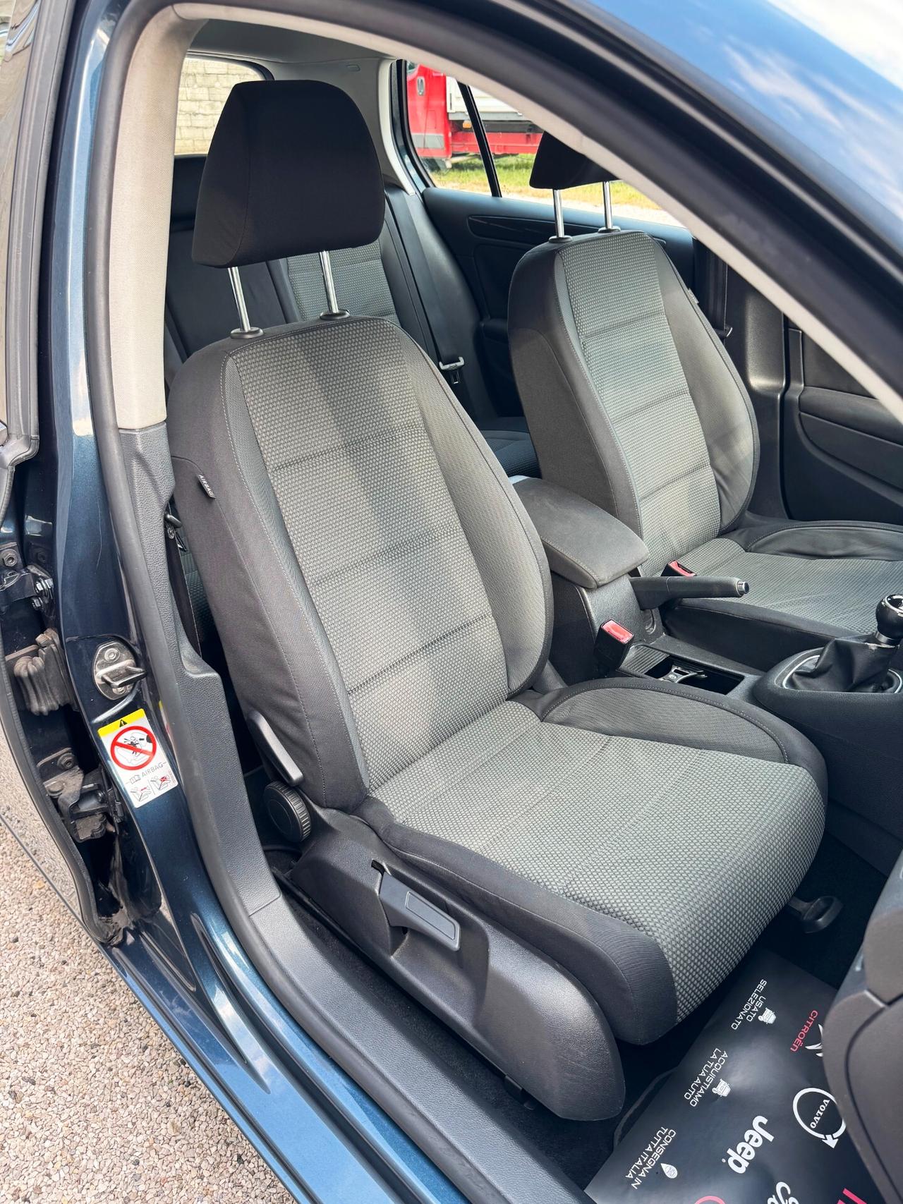 Volkswagen Golf 5p 1.6 TDI Comfortline | UNICO PROPRIETARIO
