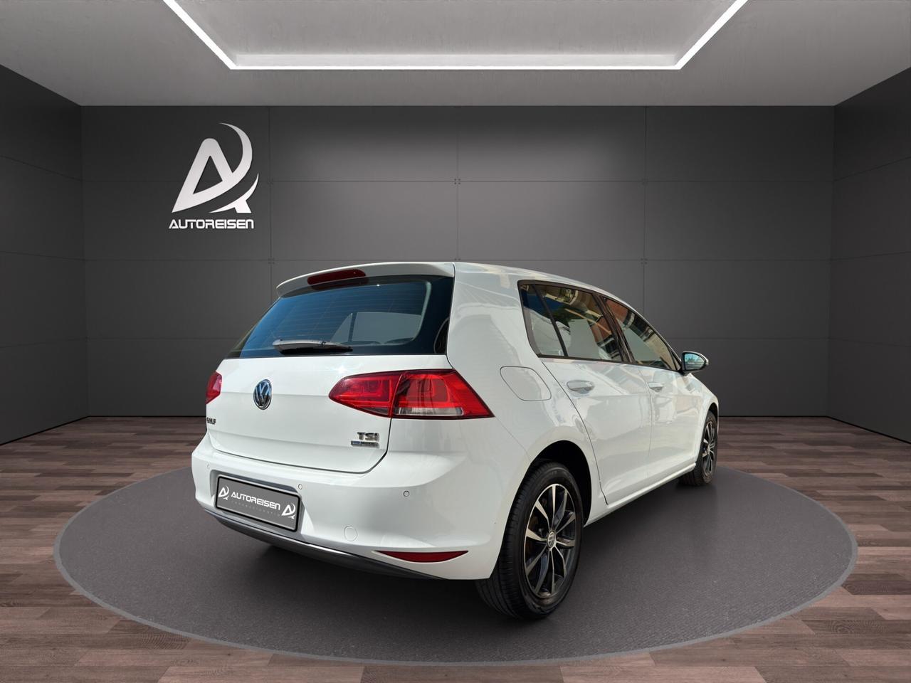 Volkswagen Golf 1.2 TSI 105 CV 5p. Comfortline BlueMotion Technology Neo patentati