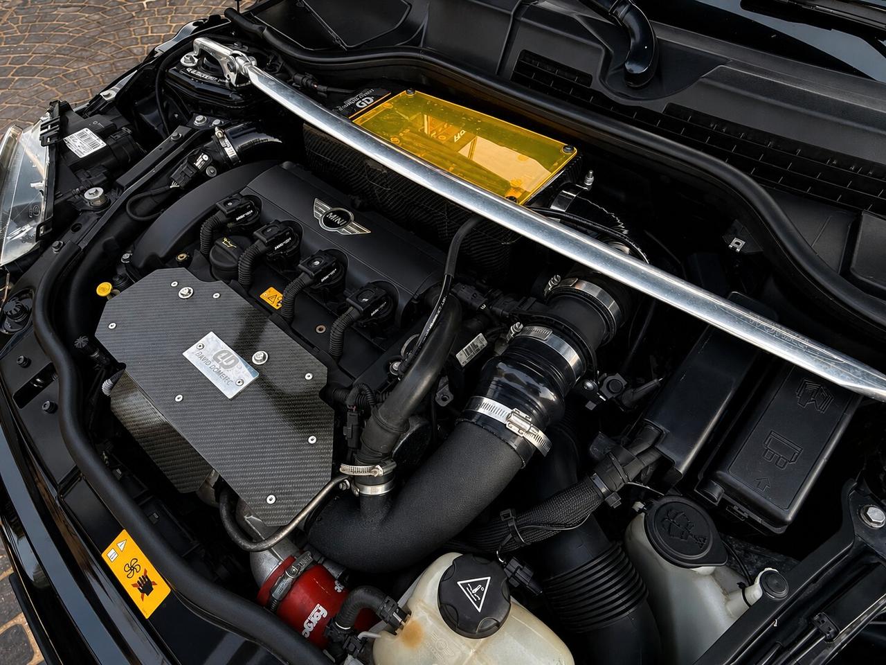 Mini John Cooper Works Coupe 1.6 Coupé elaborata