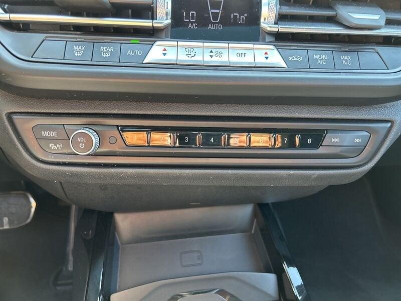 BMW Serie 1 F40 118d Msport auto