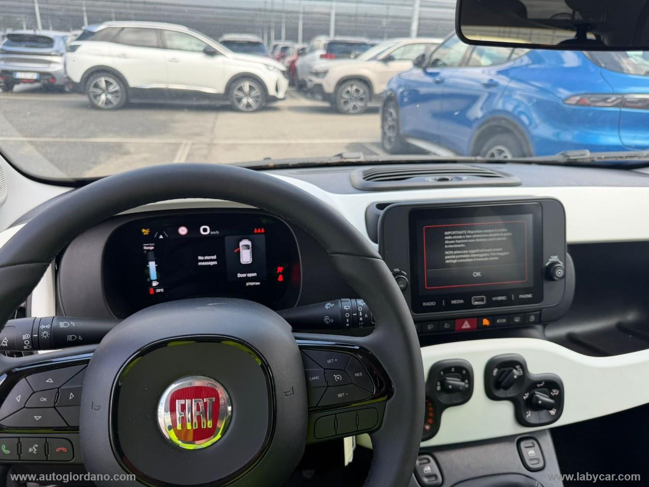 FIAT Panda 1.0 FireFly S&S Hybrid PACK CROSS