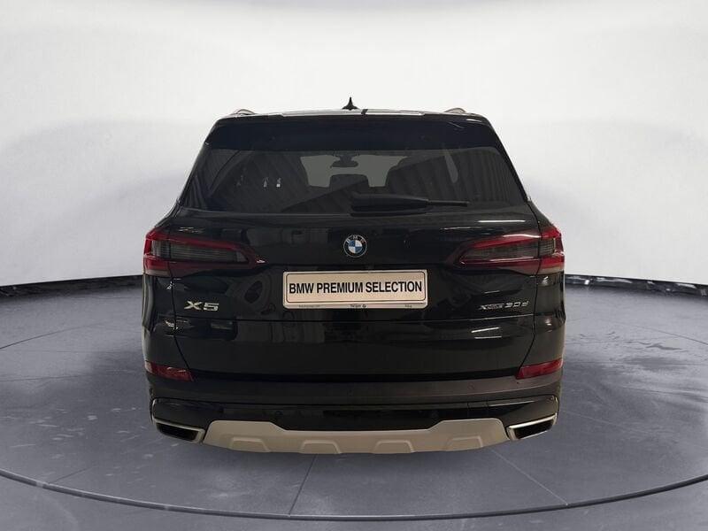 BMW X5 xdrive30d mhev 48V xLine auto