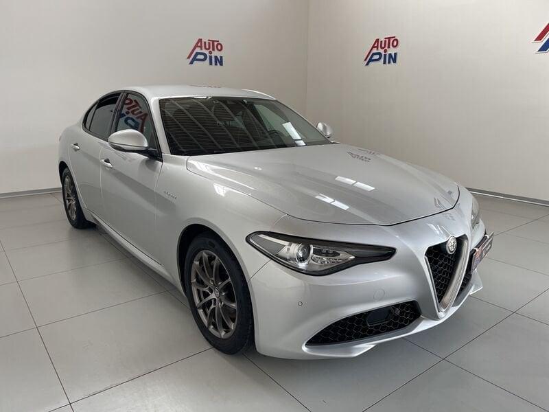 Alfa Romeo Giulia 2.2 Turbodiesel 136 CV AT8 Super *Rcamera*