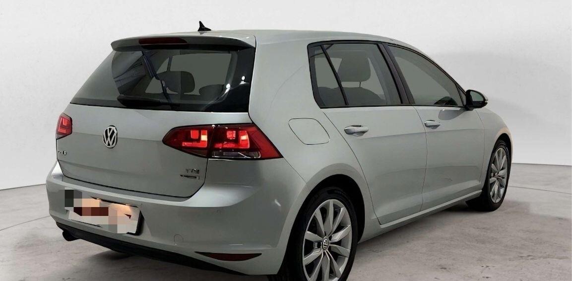 Volkswagen Golf 7 / 1.6 TDI / Cambio Automatico DSG /