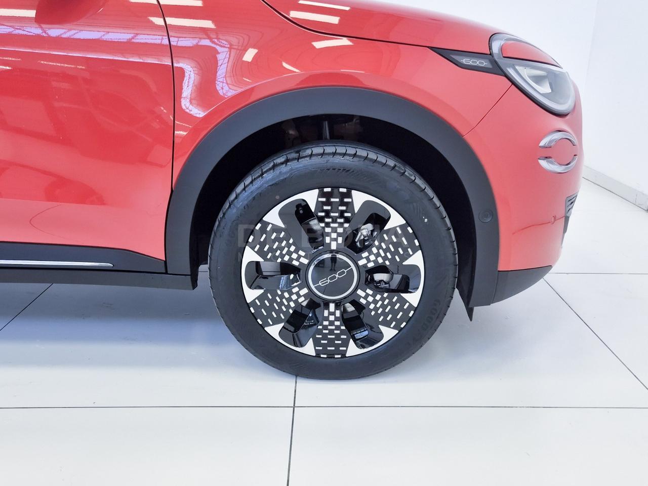 Fiat 600 1.2 hybrid la prima 110cv auto