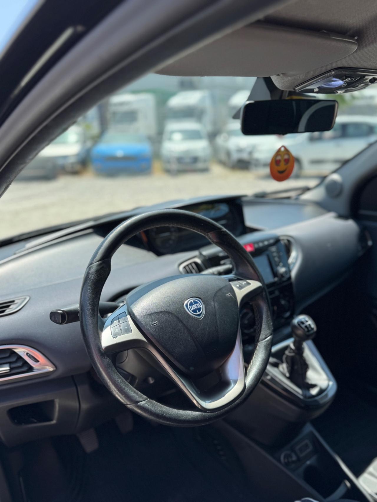 Lancia Ypsilon 1.3 MJT 16V 80 CV 5 porte S&S MYA