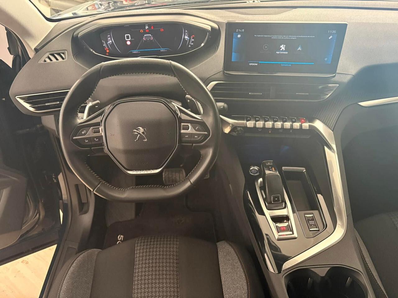 Peugeot 5008 DIESEL EAT8 7 POSTI 12 MESI GARANZIA