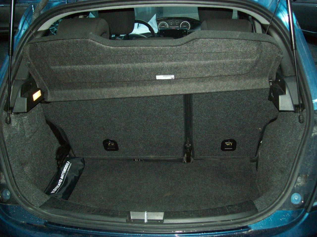 Lancia Ypsilon 1.0 FireFly 5 porte S&S Hybrid Gold