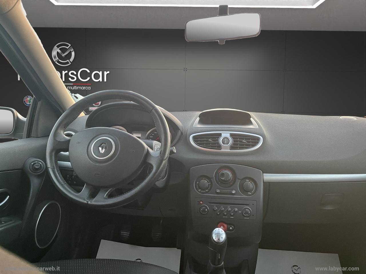RENAULT Clio 1.2 TCE 100 CV SporTour Dynamique
