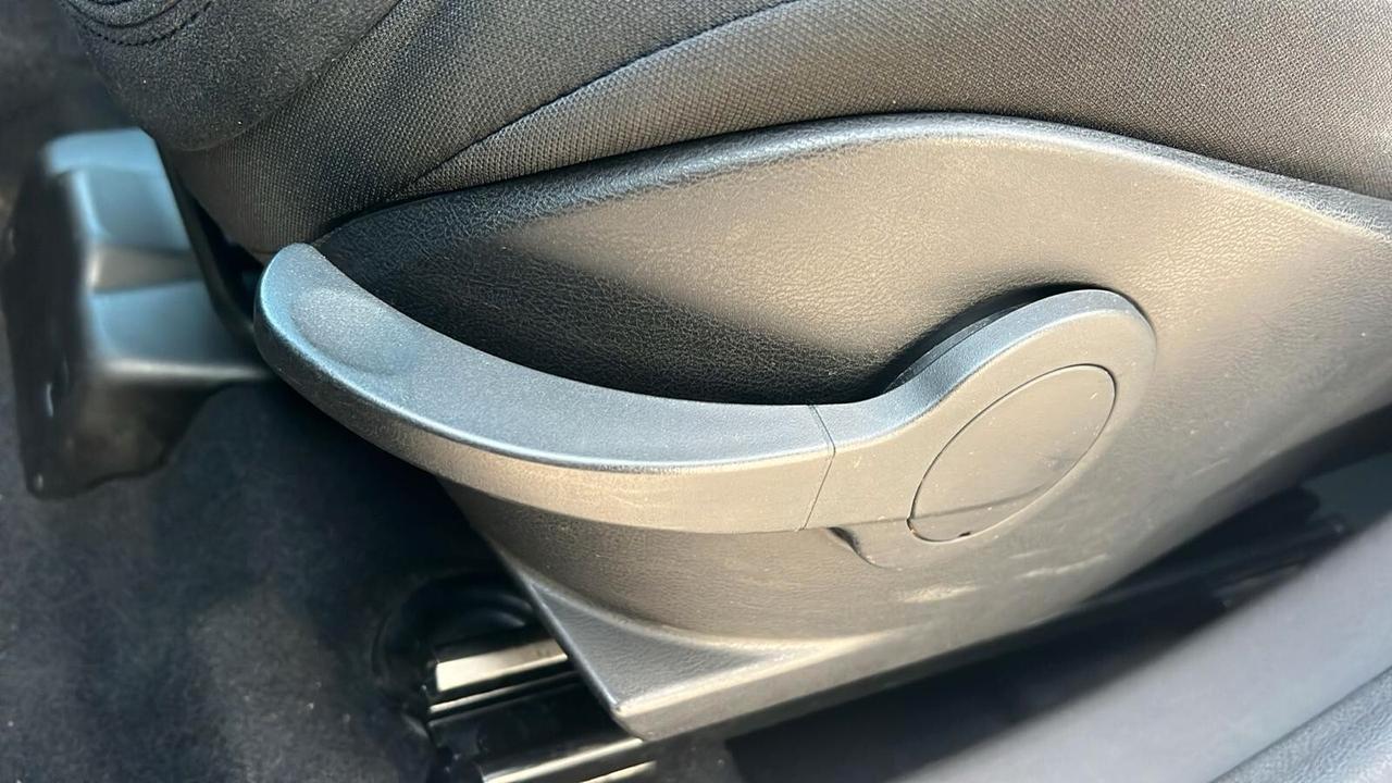 Lancia Ypsilon 1.2 69 CV 5 porte GPL Ecochic Silver NEOPATENTATI