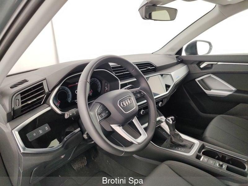 Audi Q3 2.0 35 TDI S Tronic Business Advanced