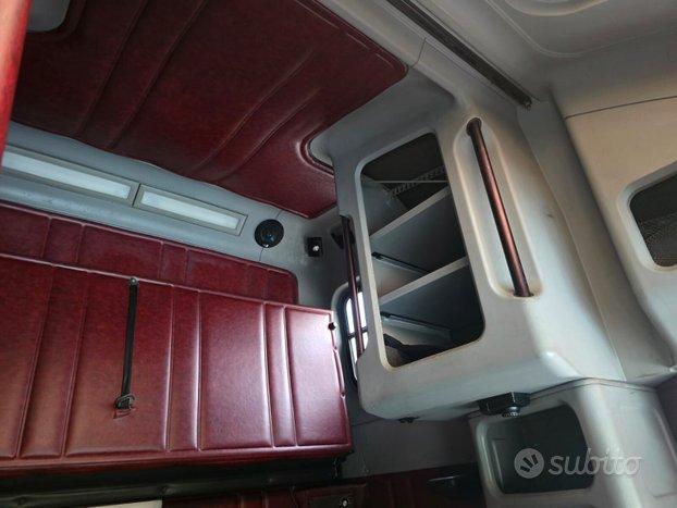 Trattore stradale freightliner