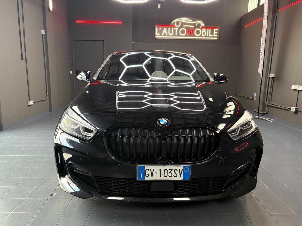 Bmw 118 120d xDrive 5p. Colorvision Edition
