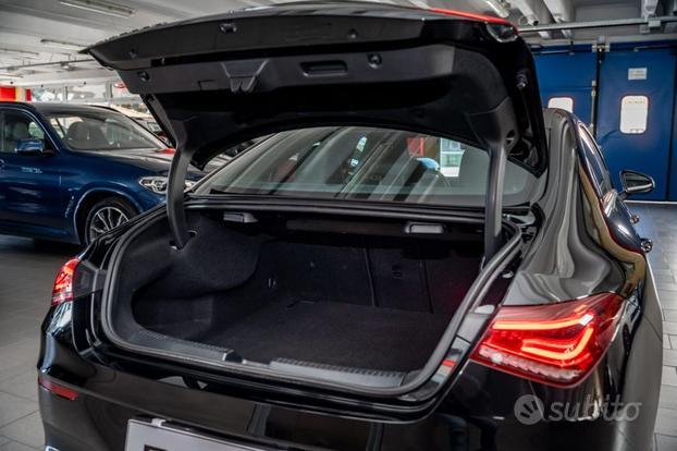 MERCEDES-BENZ CLA 200 d Automatic Premium