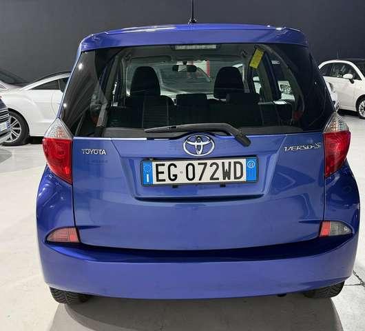 Toyota Verso-S Benzina Neopatentati Retrocamera