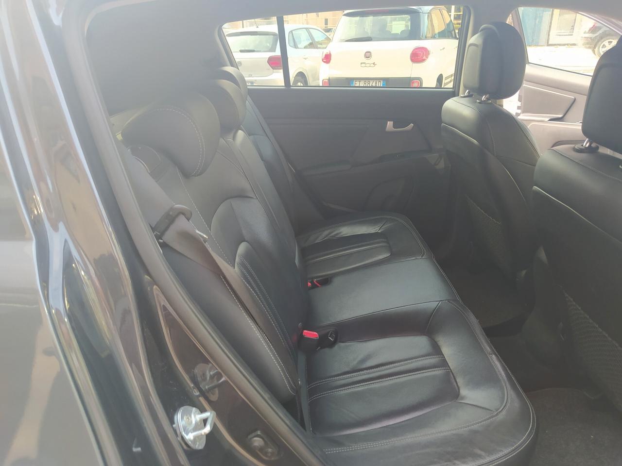 Kia Sportage 1.7 CRDI VGT 2WD high tech