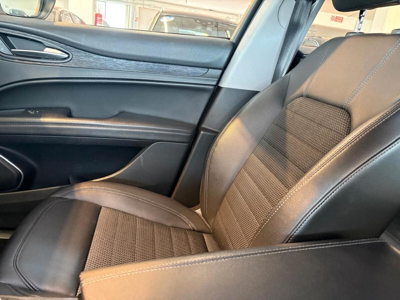 Alfa Romeo Stelvio EXECUTIVE 2.2 Turbodiesel AT8 Q4 SPOTICAR