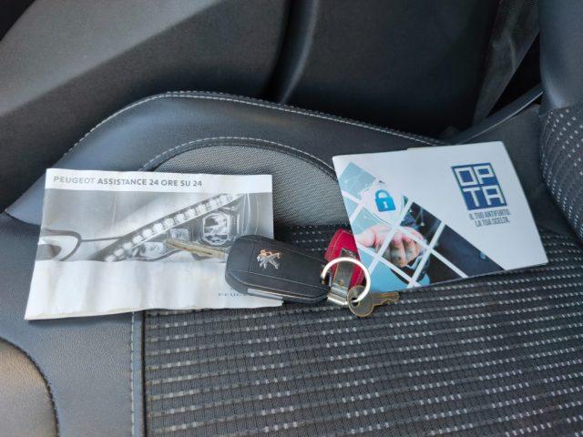 PEUGEOT 2008 BlueHDi 100 Cv Pelle Clima Aut. Navi Neo Patentati