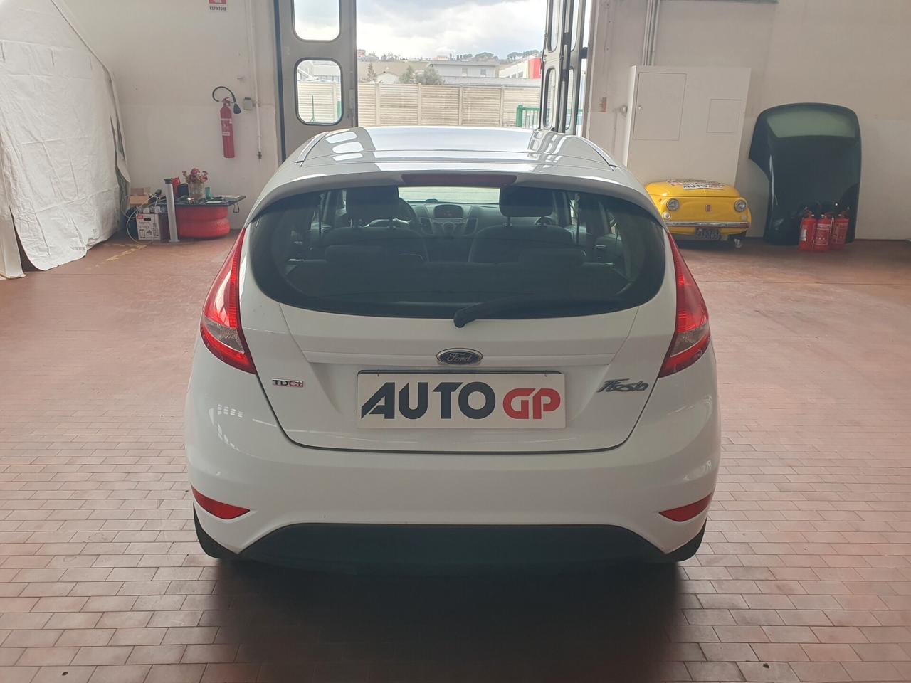 Ford Fiesta 1.4 TDCi 70cvNeopatent manuale 2011