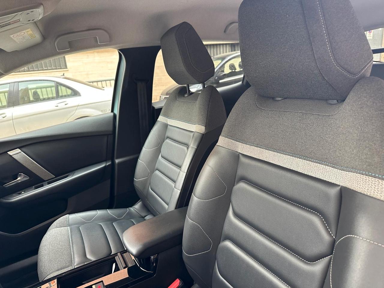 Citroen C4 BlueHDi 130CV EAT8 Shine