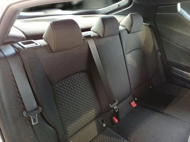 TOYOTA C-HR 1.8H 98CV E-CVT Business