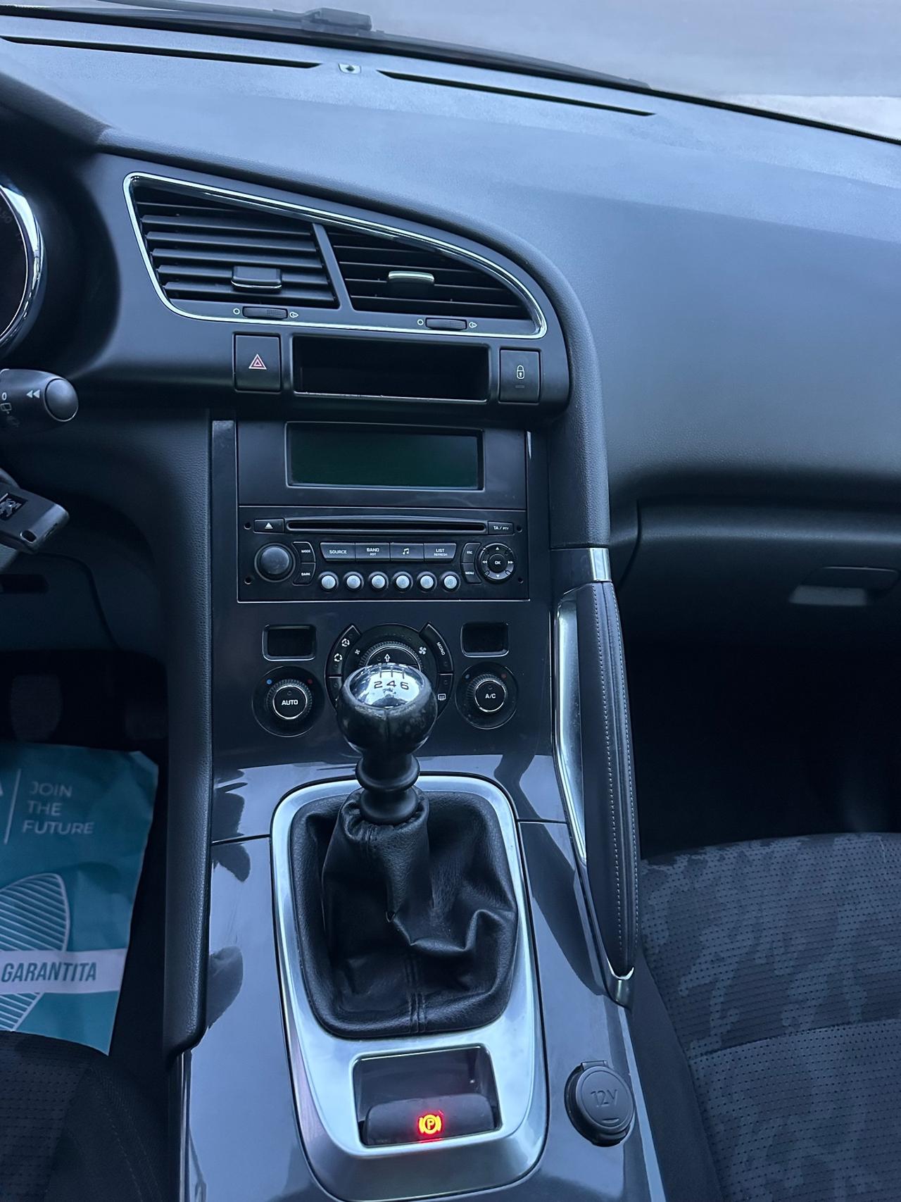 Peugeot 3008 1.6 HDi 110CV Tecno