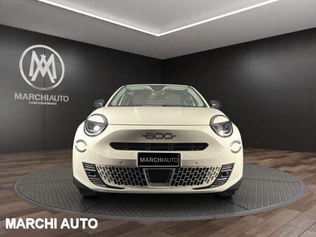 FIAT 600 Hybrid 110 CV DCT MHEV (Pack Comfort)