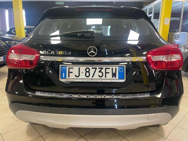MERCEDES-BENZ GLA 180 d Automatic Executive *navi/telc/ok neo p*