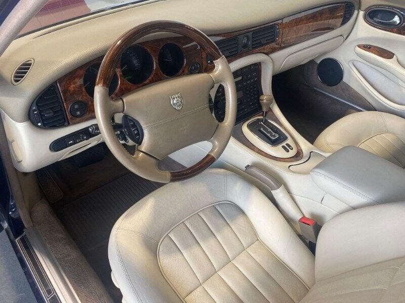 Jaguar Xj Sovereign 3.2 cat