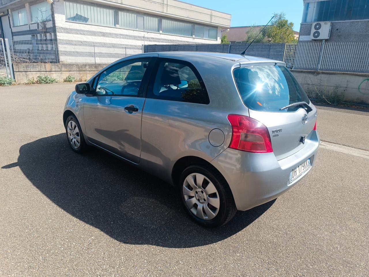 Toyota Yaris 1.0 3 porte SOLO 139.000 KM