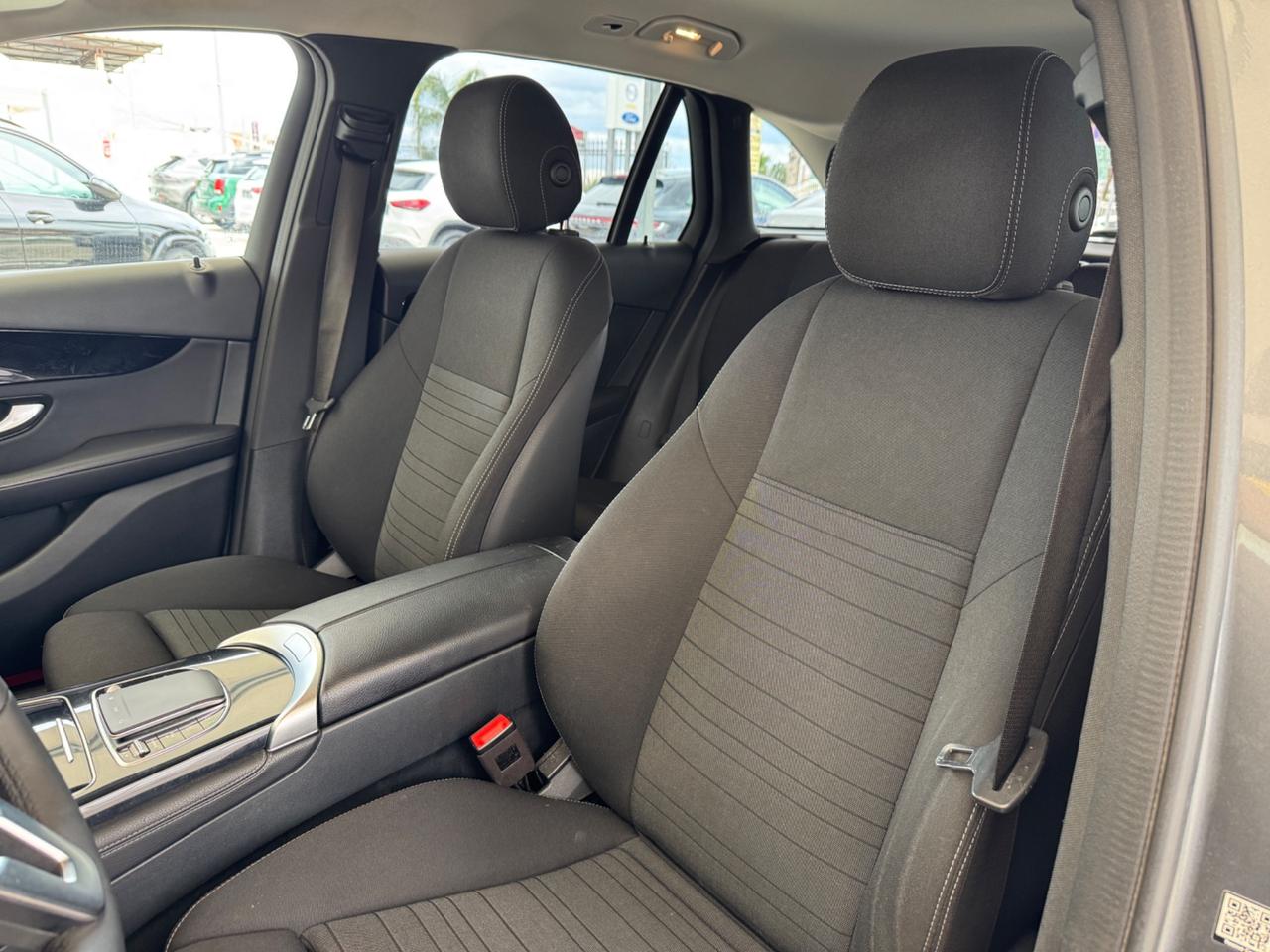 MERCEDES-BENZ GLC 300 d 4MATIC SPORT - MY20