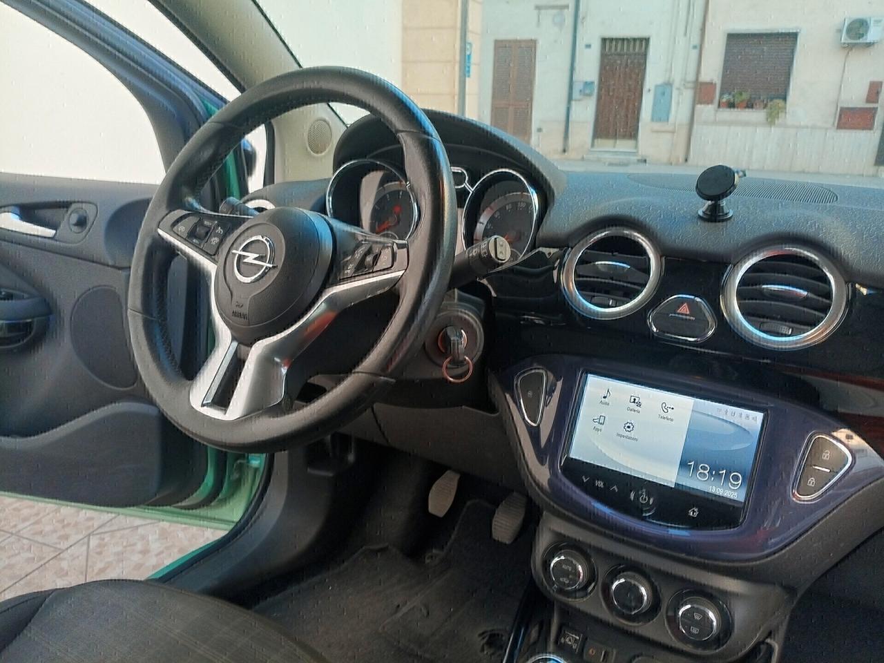 Opel Adam 1.2 70 CV #GPL#