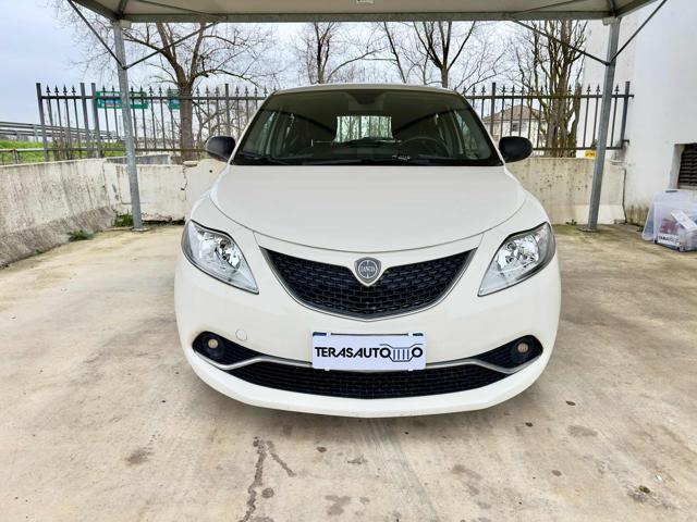 LANCIA Ypsilon 1.2 69 CV 5 porte EURO 6 OK NEOPATENTATI 1 PROP.