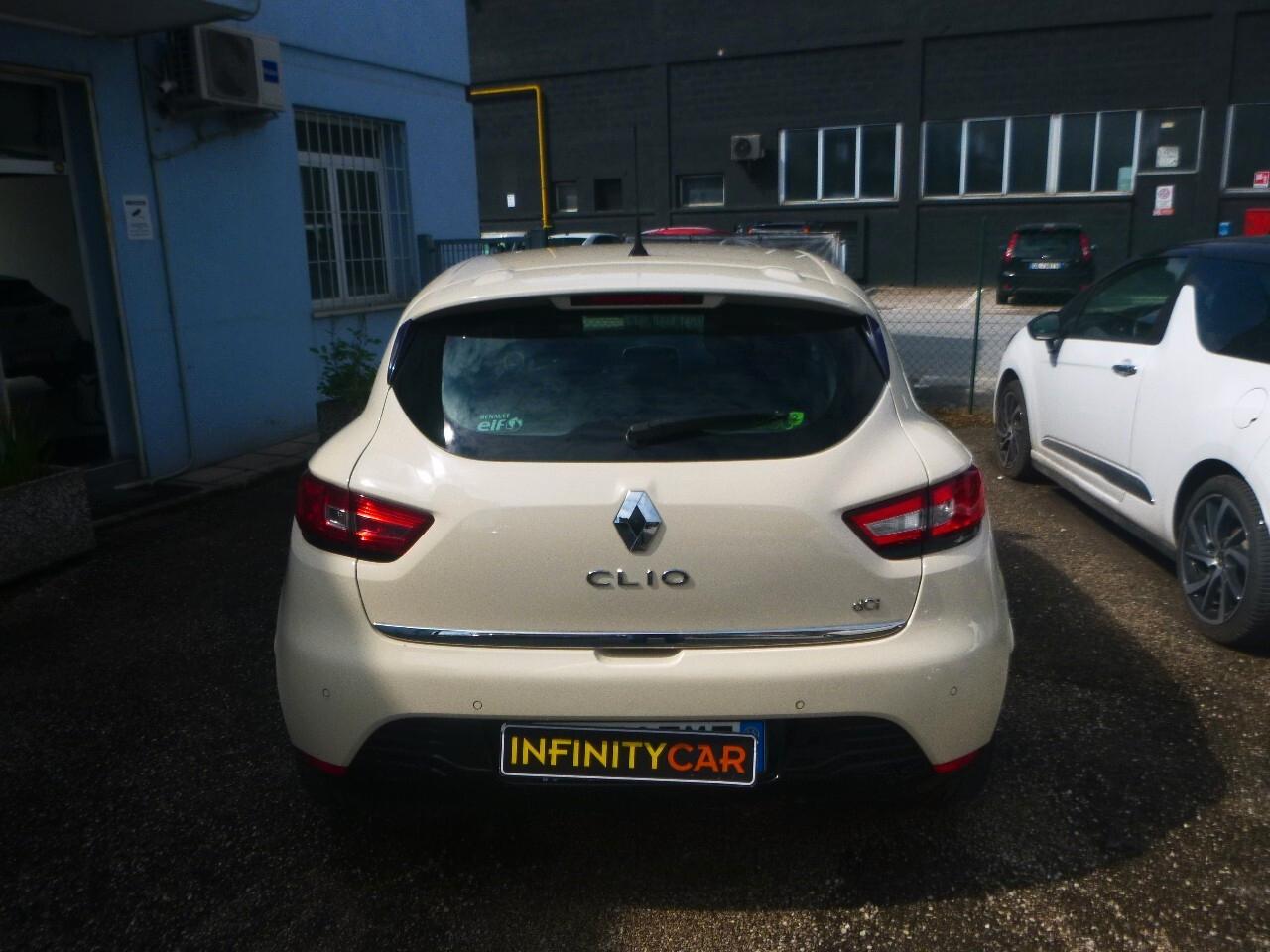 Renault Clio dCi 8V 75 CV Start&Stop 5 porte Energy Duel