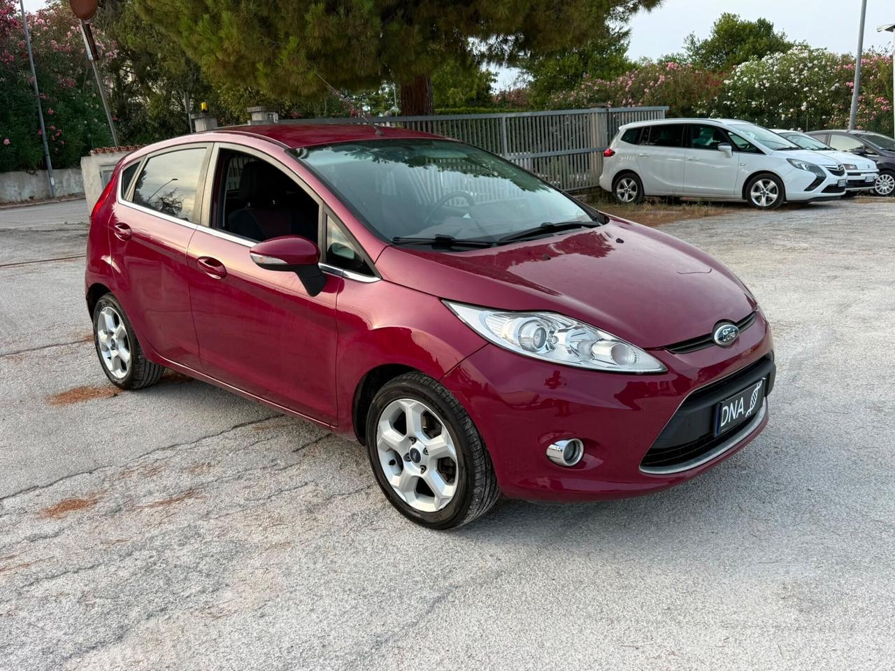 Ford Fiesta 1.2 benzina Neopatentati UNIPROPRIETÀ