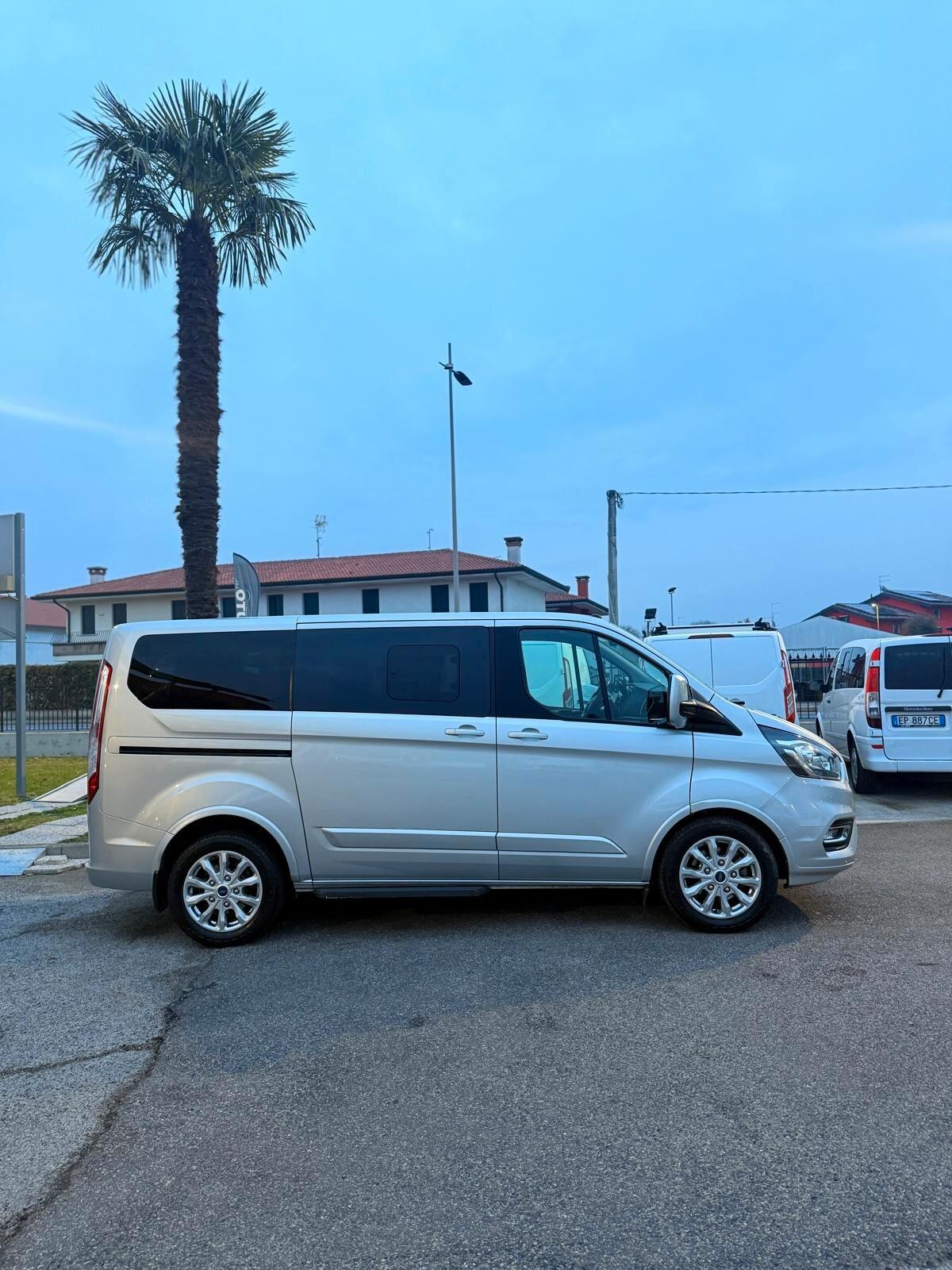 Ford Tourneo Custom 310 2.0 TDCi 170CV aut. PL Titanium